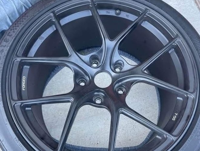 Porsche 991/997 Titan7 ts5 forged wheels with Hoosier A7 - Image 4