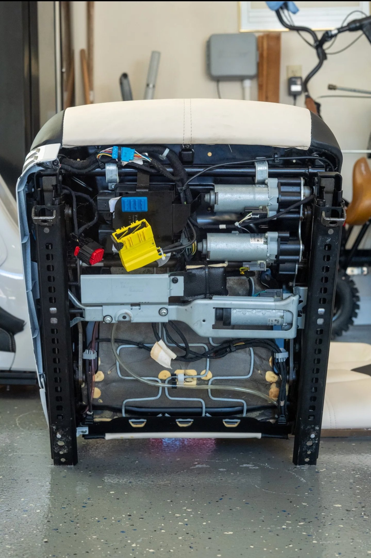 Porsche 997 Adaptive Sport Seats - Image 6