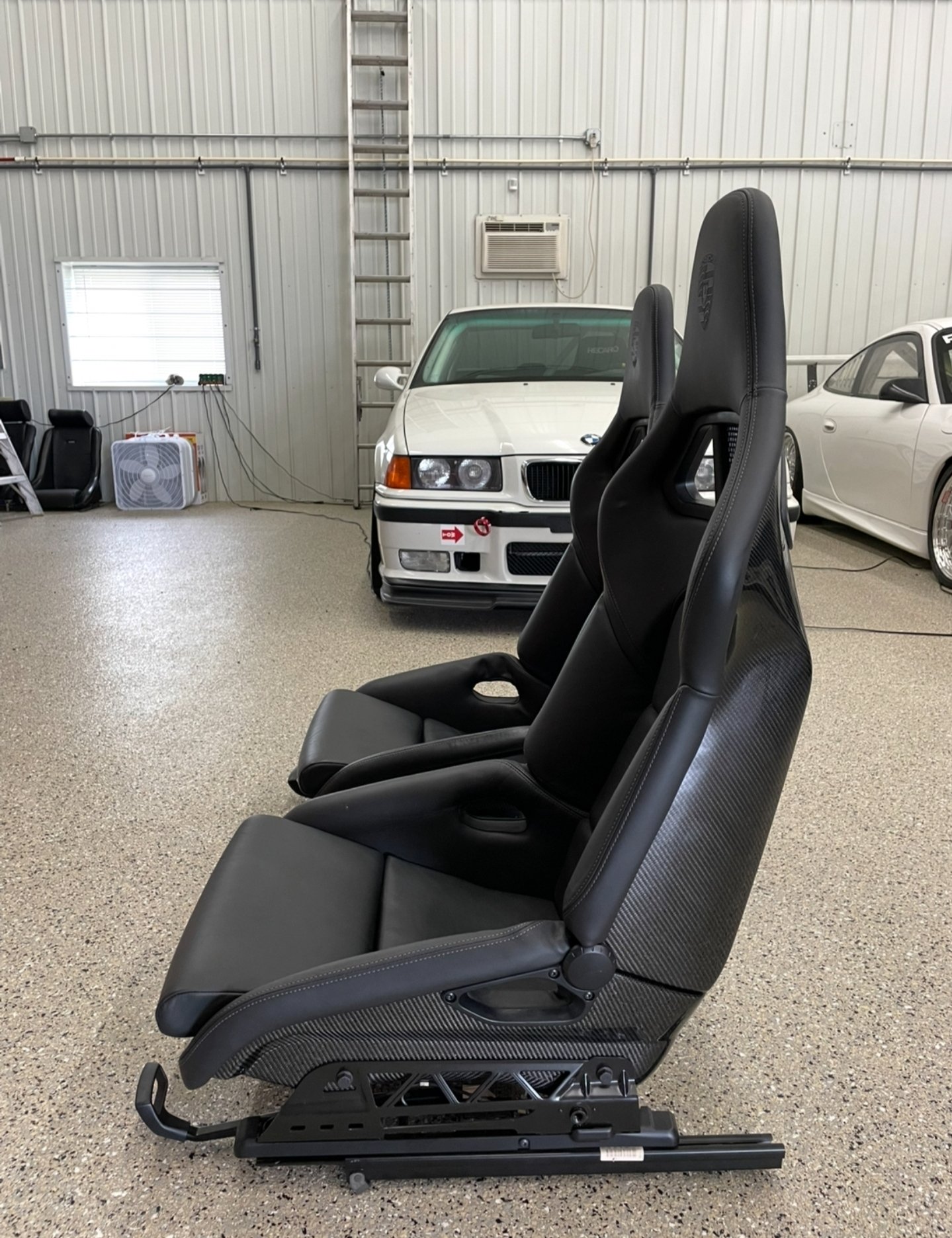Porsche 997 Sport Bucket Seats - Image 10