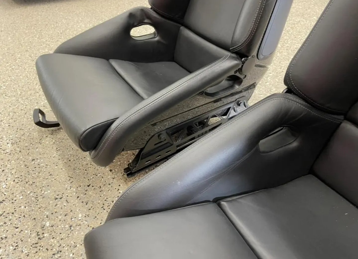 Porsche 997 Sport Bucket Seats - Image 2