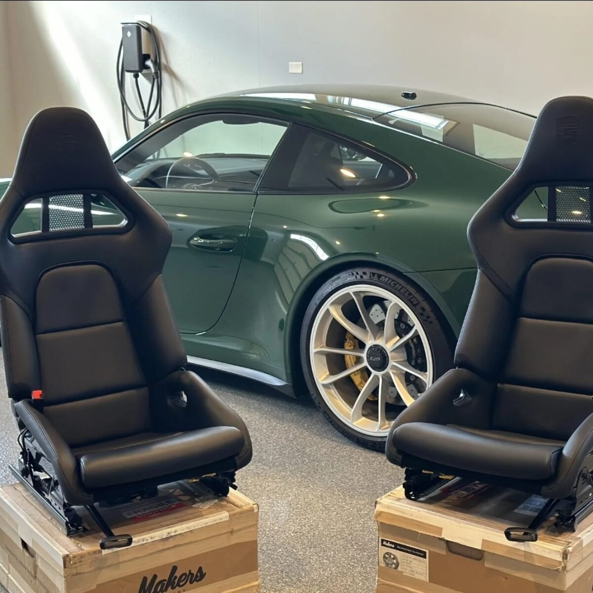 RoW Porsche 991 Sport Bucket Seats